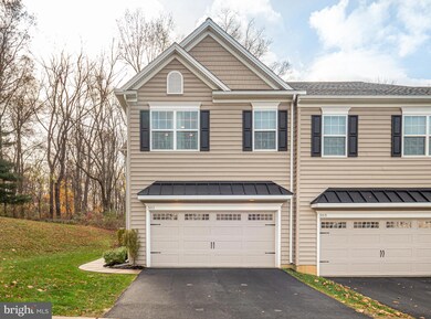 301 Kemper Dr unit 25, Honey Brook, PA 19344 - photo 2