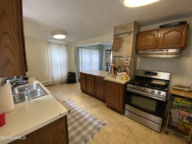 27 Forrest St unit 29, North Adams, MA 01247 - photo 7