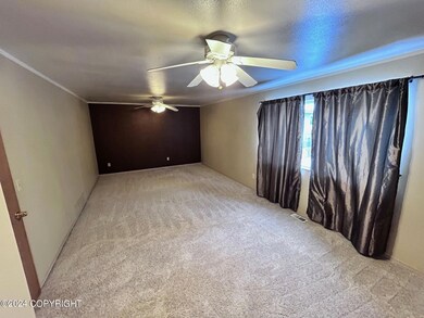 8733 Cross Pointe Loop, Anchorage, AK 99504 - photo 4