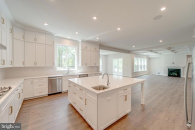 8701 Maple Springs Place, Manassas, VA 20112 - photo 6