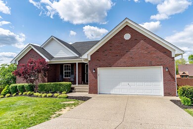 257 Halcomb Ct, Mount Washington, KY 40047 - photo 2