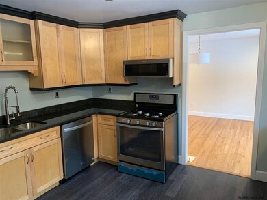 31 Wanda Ct, Troy, NY 12180 - photo 5