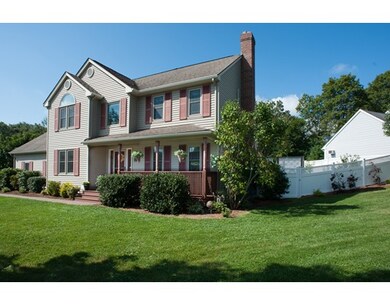 7 Gwen Dr, Auburn, MA 01501 - photo 2