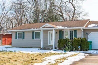 228 E Willow Dr, South Bend, IN 46637 - photo 2