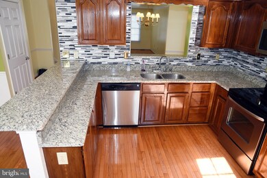 9354 Sombersby Ct, Laurel, MD 20723 - photo 6