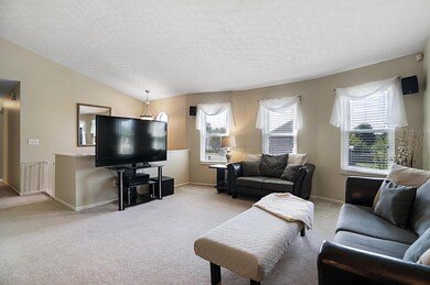 1898 Little Water Dr, Columbus, OH 43223 - photo 5