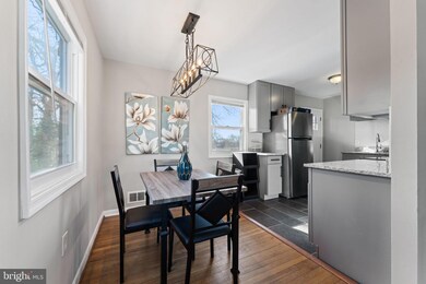 8903 Ardwick Ardmore Rd, Springdale, MD 20774 - photo 5