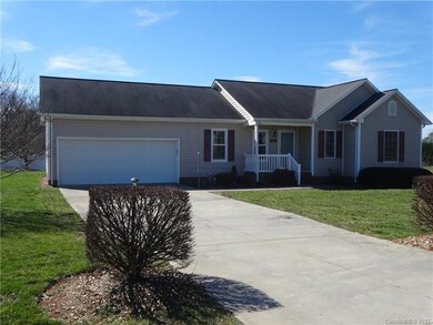 136 Rock Island Dr, Statesville, NC 28625 - photo 2