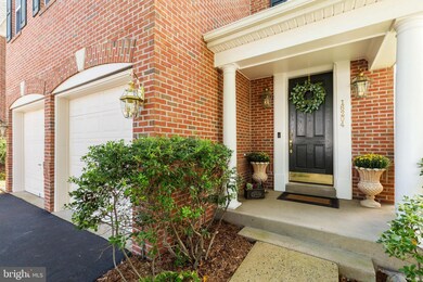 16204 Cutter Way, Woodbridge, VA 22191 - photo 2