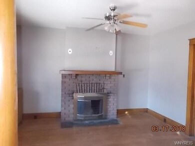 946 Vanderbilt Ave, Niagara Falls, NY 14305 - photo 4