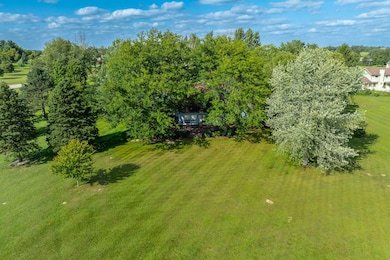 W1315 Cessna St, Lake Geneva, WI 53147 - photo 4