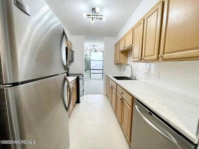787 Ocean Ave 207 kit 2