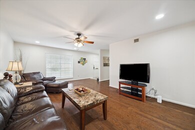 5826 Doliver Dr unit 55, Houston, TX 77057 - photo 7