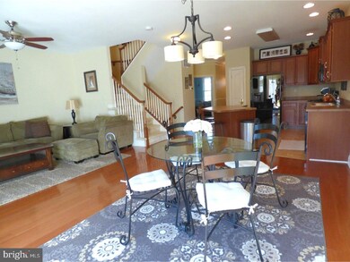 305 Bainbridge Ln, Lansdale, PA 19446 - photo 3