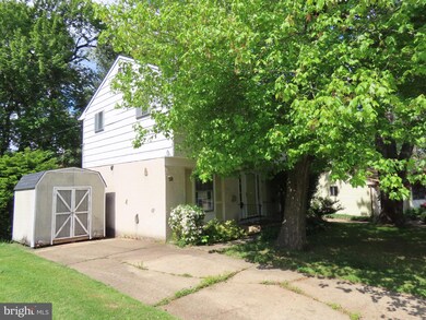 721 N Walnut Tree Ln, Claymont, DE 19703 - photo 3