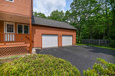 37 Chestnut St, Old Orchard Beach, ME 04064 - photo 3