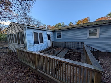 8 Grant Dr, Coventry, RI 02816 - photo 2