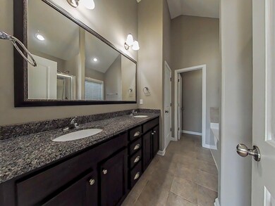 6-Primary Bathroom (4)