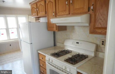 303 Yorknolls Dr, Capitol Heights, MD 20743 - photo 7