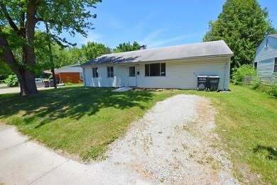 2814 W 18th St, Anderson, IN 46011 - photo 2