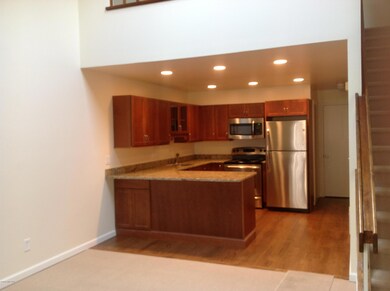 328 Pemberwick Rd unit 10, Greenwich, CT 06831 - photo 3