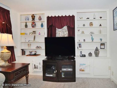 135 Beamis Ave, Cumberland, RI 02864 - photo 4