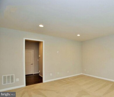 43405 Charitable St, Ashburn, VA 20148 - photo 3