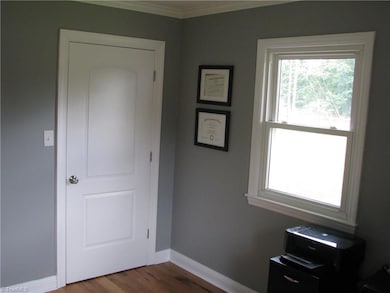 5515 Grove Forrest Dr, High Point, NC 27263 - photo 5