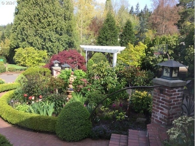 3724 SW 50th Ave, Portland, OR 97221 - photo 4