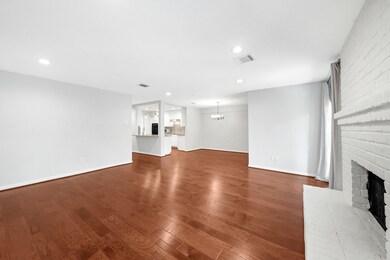 14130 Misty Meadow Ln, Houston, TX 77079 - photo 4