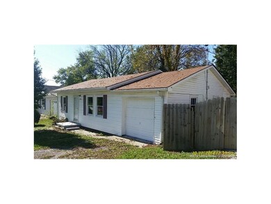 2221 Hamburg Pike, Jeffersonville, IN 47130 - photo 2