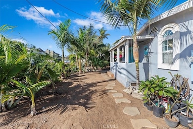 142 E Glaucus St, Encinitas, CA 92024 - photo 3