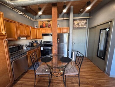 SoCo 146 unit 408, Brockton, MA 02302 - photo 5