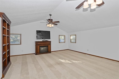 2320 SE 5th St, Des Moines, IA 50315 - photo 5