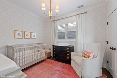 1529 W Roscoe St unit 2, Chicago, IL 60657 - photo 7