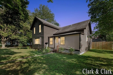 536 E Bond St, Hastings, MI 49058 - photo 2