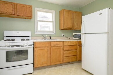 Charles_Place_1536_Kalamazoo_49001-10