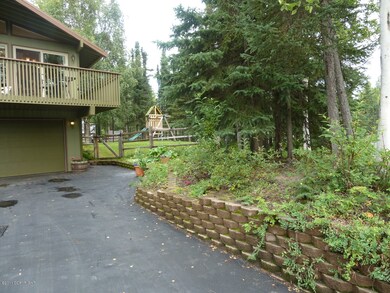 Front of house woods 2