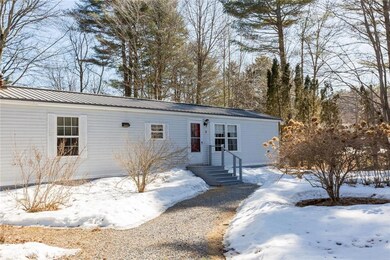 9 Tulip Ave, Freeport, ME 04032 - photo 2