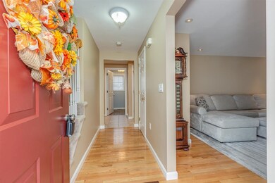 108 Barbara Ln, Hudson, NH 03051 - photo 4