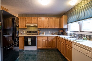 1603 Plainfield Pike unit A9, Johnston, RI 02919 - photo 5