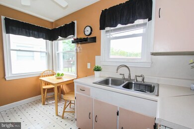 1036 Fairview Rd, Hagerstown, MD 21742 - photo 5