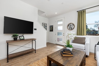 6555 E Blushing Dr, Fresno, CA 93727 - photo 5