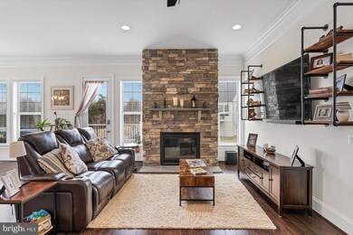 41695 Brookebourough Ct, Aldie, VA 20105 - photo 7