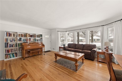 6674 Lawnwood Ave, Parma Heights, OH 44130 - photo 7