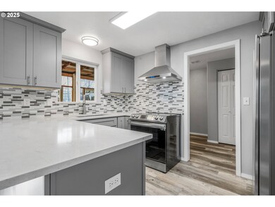 17468 SW Eirwen St, Beaverton, OR 97006 - photo 4