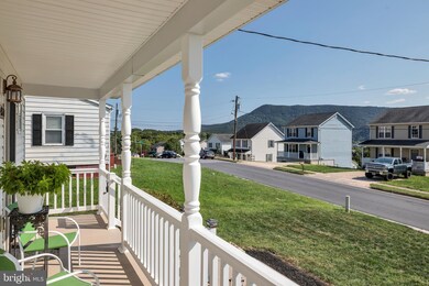 457 Thompson St, Strasburg, VA 22657 - photo 5