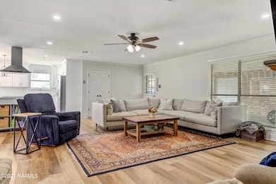 404 N Michot -5