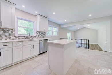 16 Oak Tree Rd, Monmouth Junction, NJ 08852 - photo 2