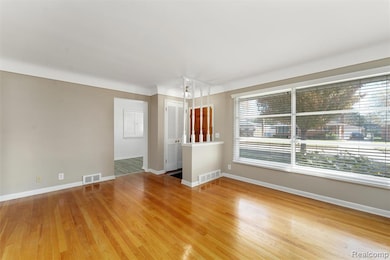 25113 Campbell Ave, Warren, MI 48089 - photo 7